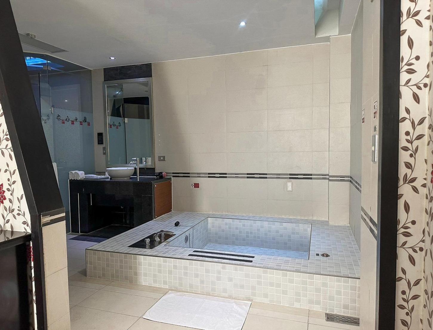 All-Ur Boutique Motel-Jhu Shan Branch Zhushan Eksteriør billede