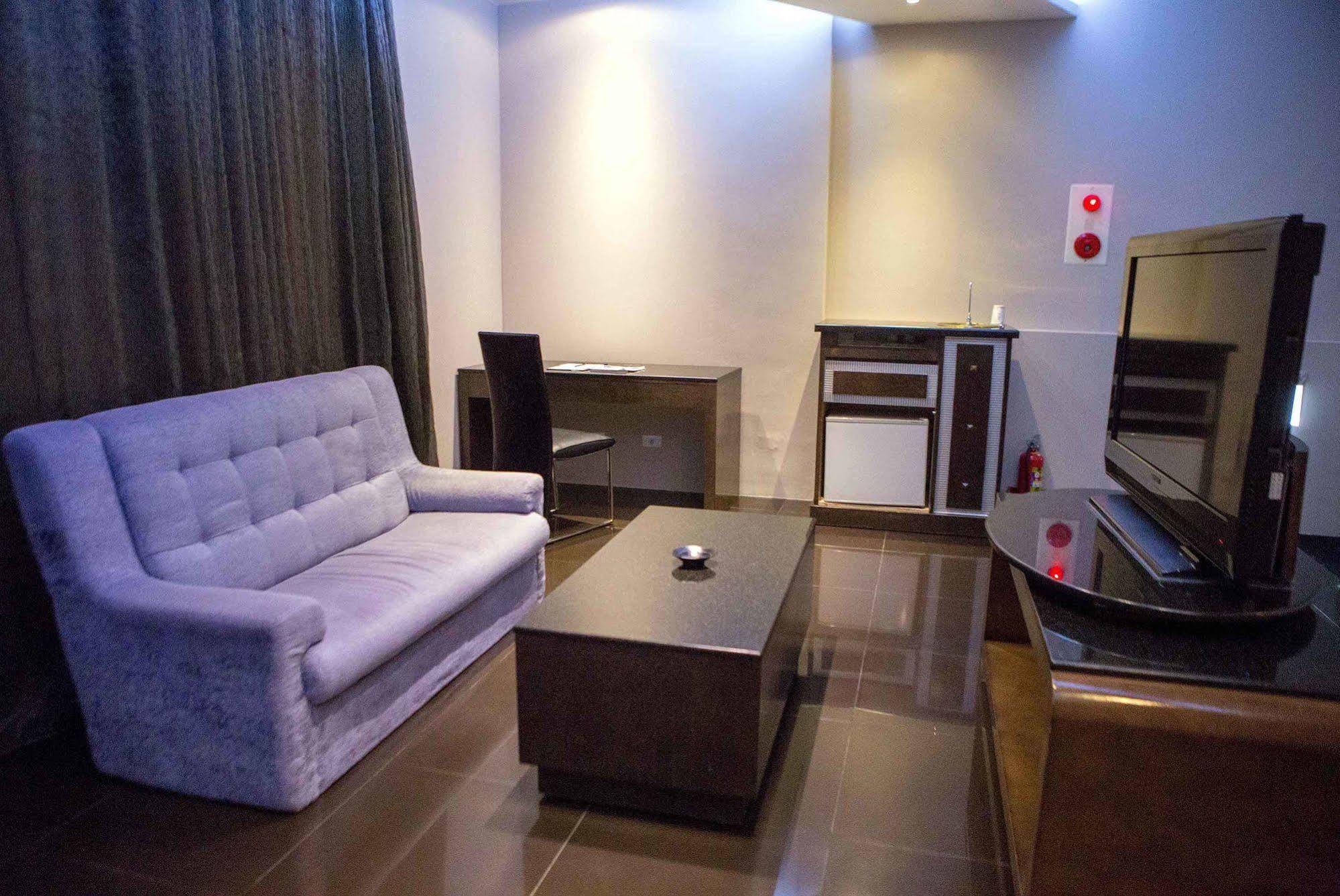 All-Ur Boutique Motel-Jhu Shan Branch Zhushan Eksteriør billede