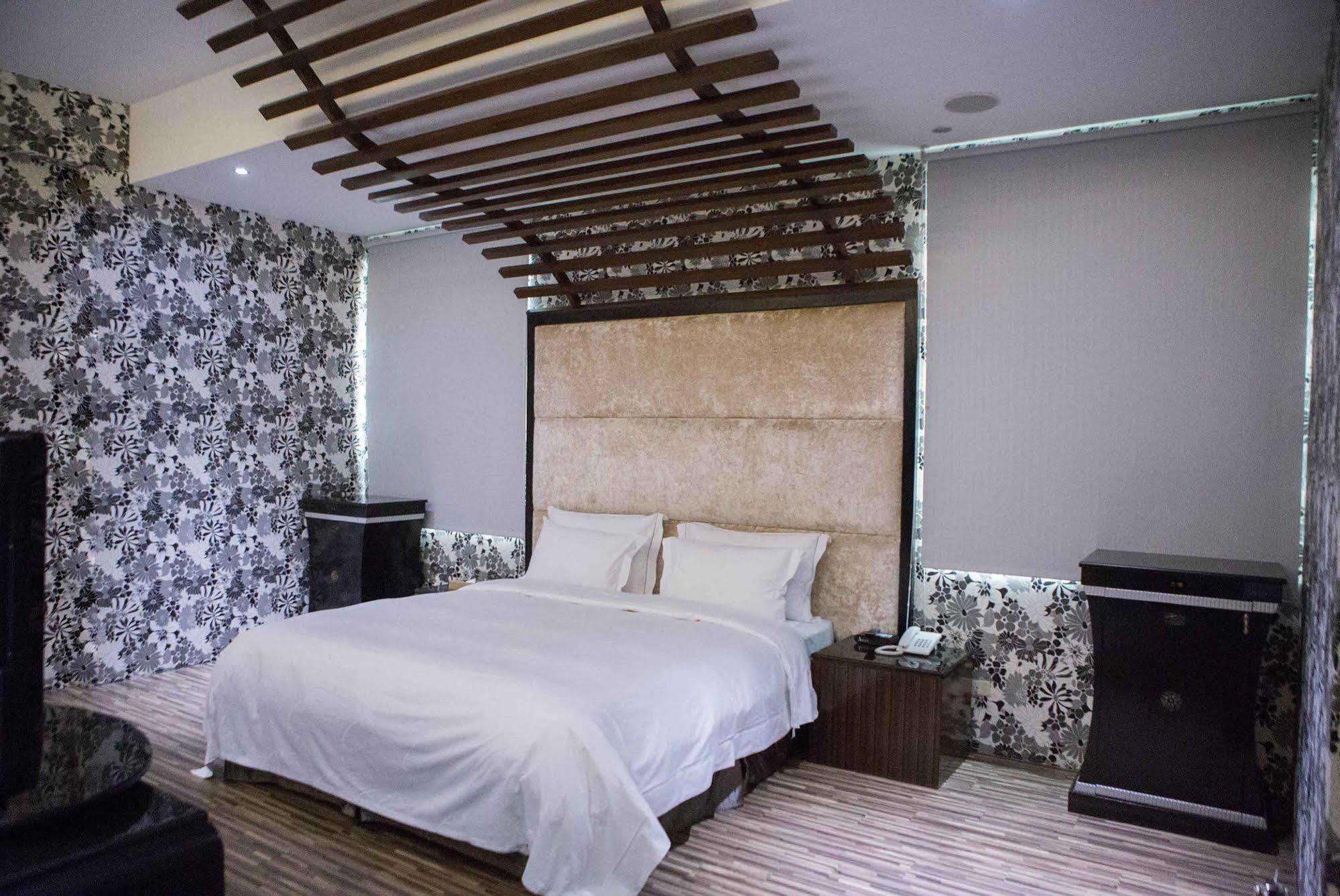 All-Ur Boutique Motel-Jhu Shan Branch Zhushan Eksteriør billede