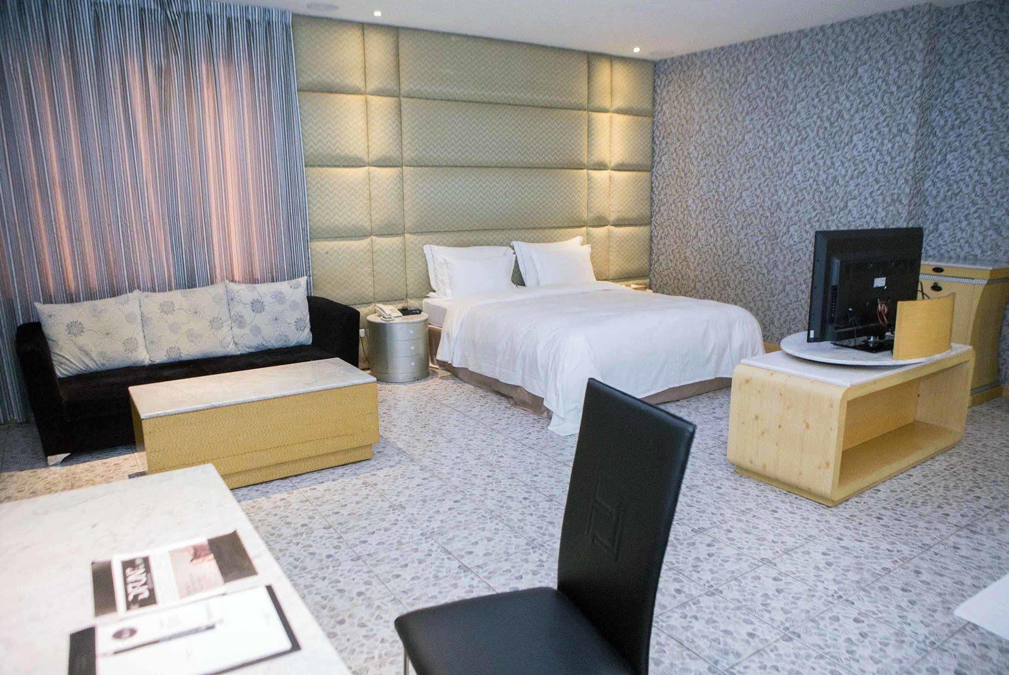 All-Ur Boutique Motel-Jhu Shan Branch Zhushan Eksteriør billede